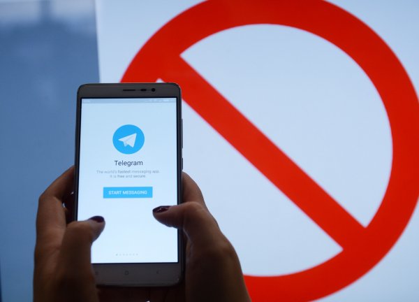 Google и Apple не планируют удалять Telegram из российских магазинов