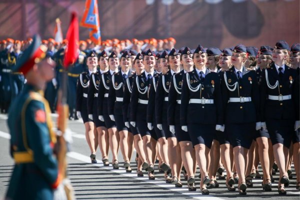 Британские СМИ оценили сексуальность российских девушек, принявших участие в параде