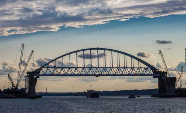 16 мая по Крымскому мосту запустят автомобильное движение
