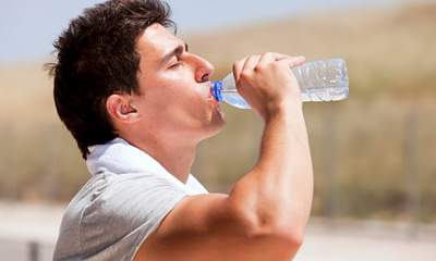 Ученые обнаружили побочный эффект дефицита жидкости у мужчин