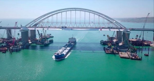 Инсайдер: Строителям Крымского моста выдадут медали