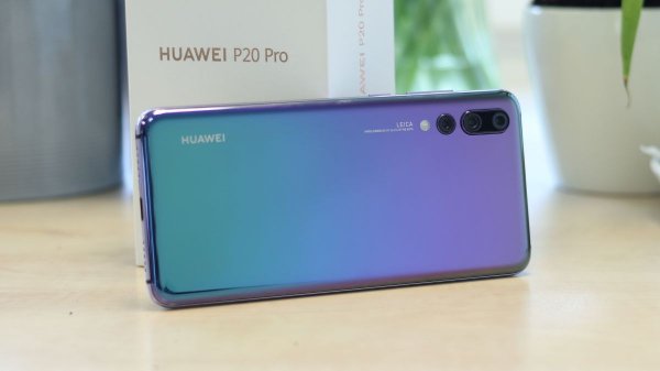 В России на 15% снизились цены на смартфоны Huawei P20