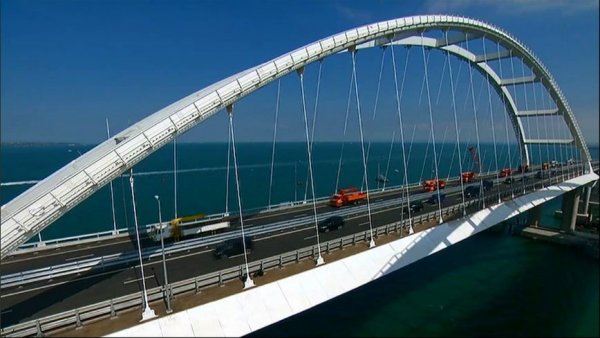 Неужели это правда? Украинцы не могут поверить, что Крымский мост действительно достроен