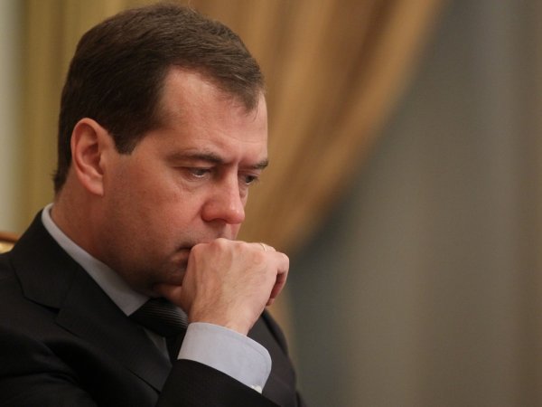 Депутат: Правительство Медведева повысит бедность и неравенство