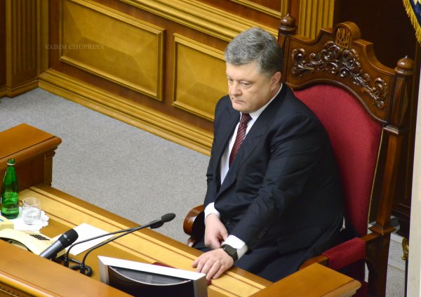 Порошенко заявил о возможной смене статуса Крыма