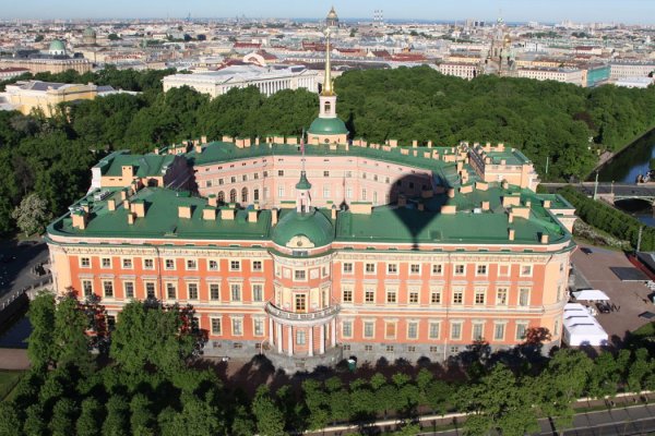 Мединский рассказал о восстановлении Михайловского замка