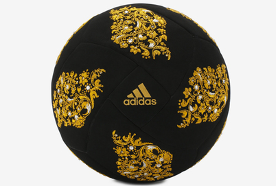 К чемпионату мира по футболу создали бархатный мяч с кристаллами Swarovski