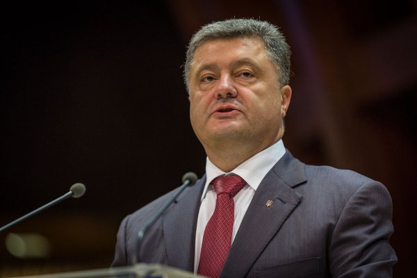Порошенко утвердил указ об укреплении статуса украинского языка