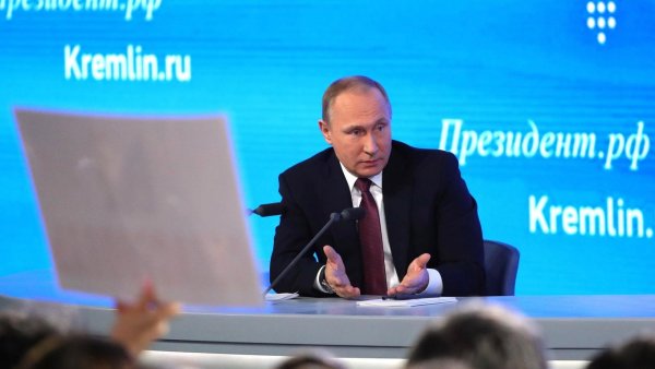 СМИ: Путин во время прямой линии позвонит губернаторам