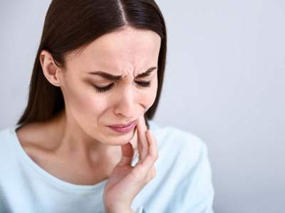 Названы необычные причины, которые могут вызвать зубную боль