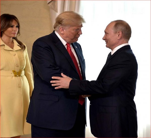Путин и Трамп в Хельсинки обсудили «вмешательство» России в выборы главы США