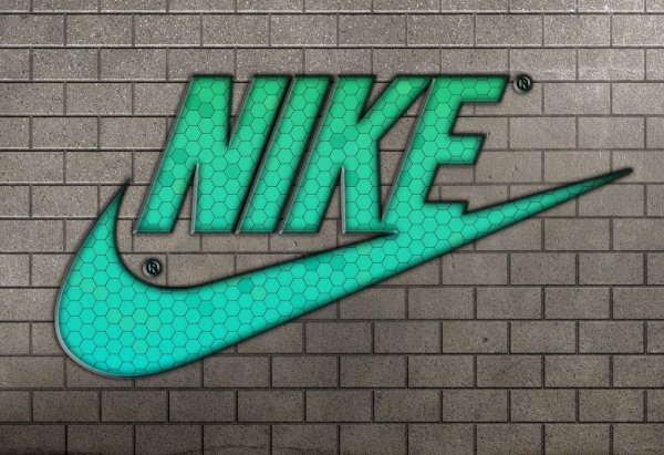 Nike выпустили фантастическую рекламу с участием звёзд футбола